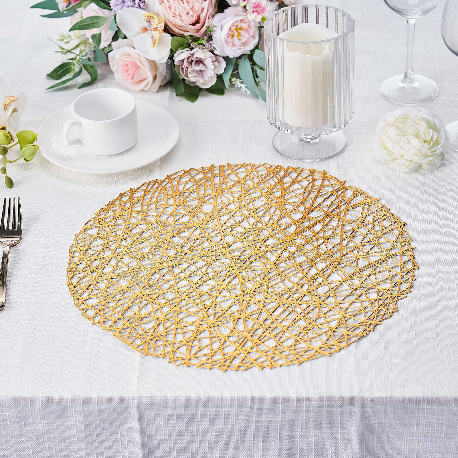 Gold Openwork Round Charger Mat - Image 3